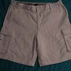 Men's Izod Chino Cargo shorts